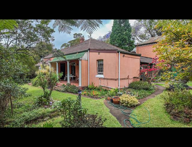 3 BEDROOM FREESTANDING FOR SALE IN BLACKRIDGE
